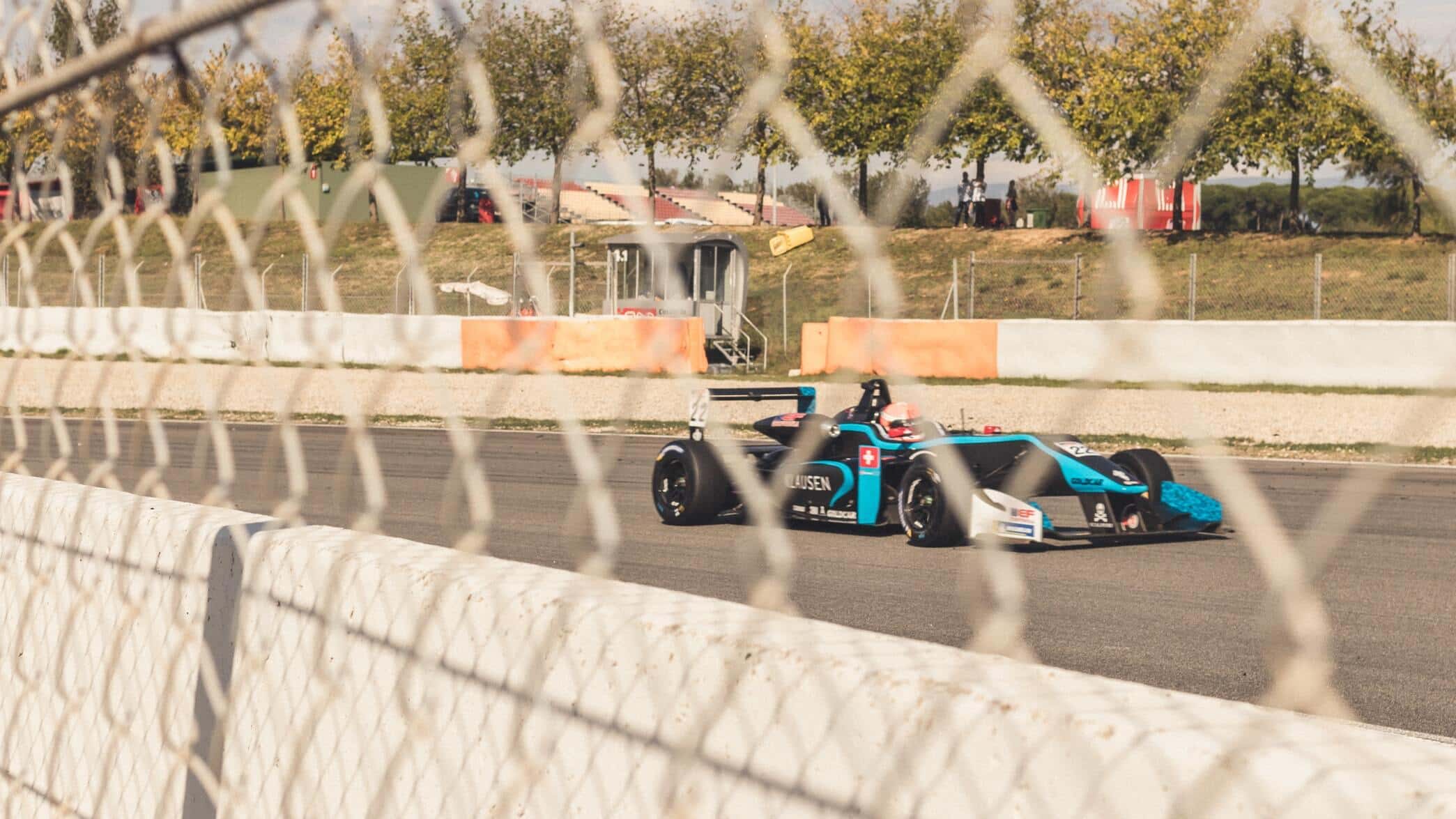 Image_-TrackFenceBarrierF3Car safety installations