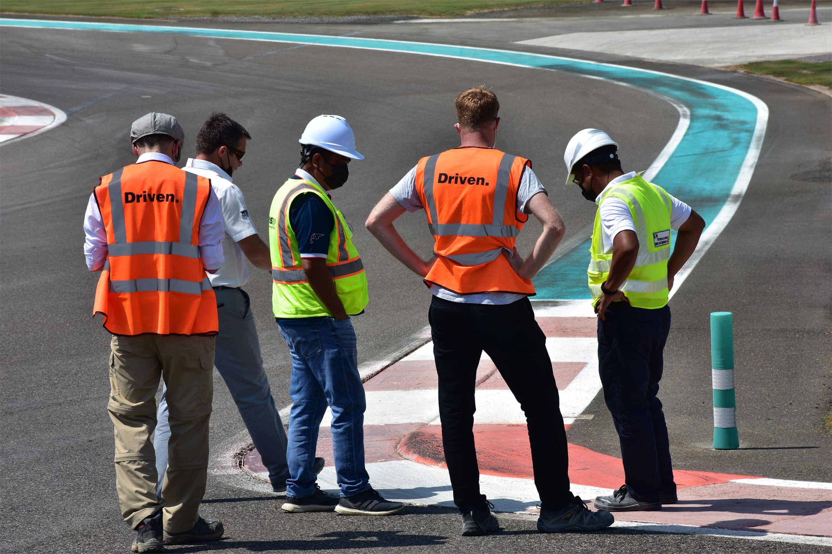 race track construction supervision