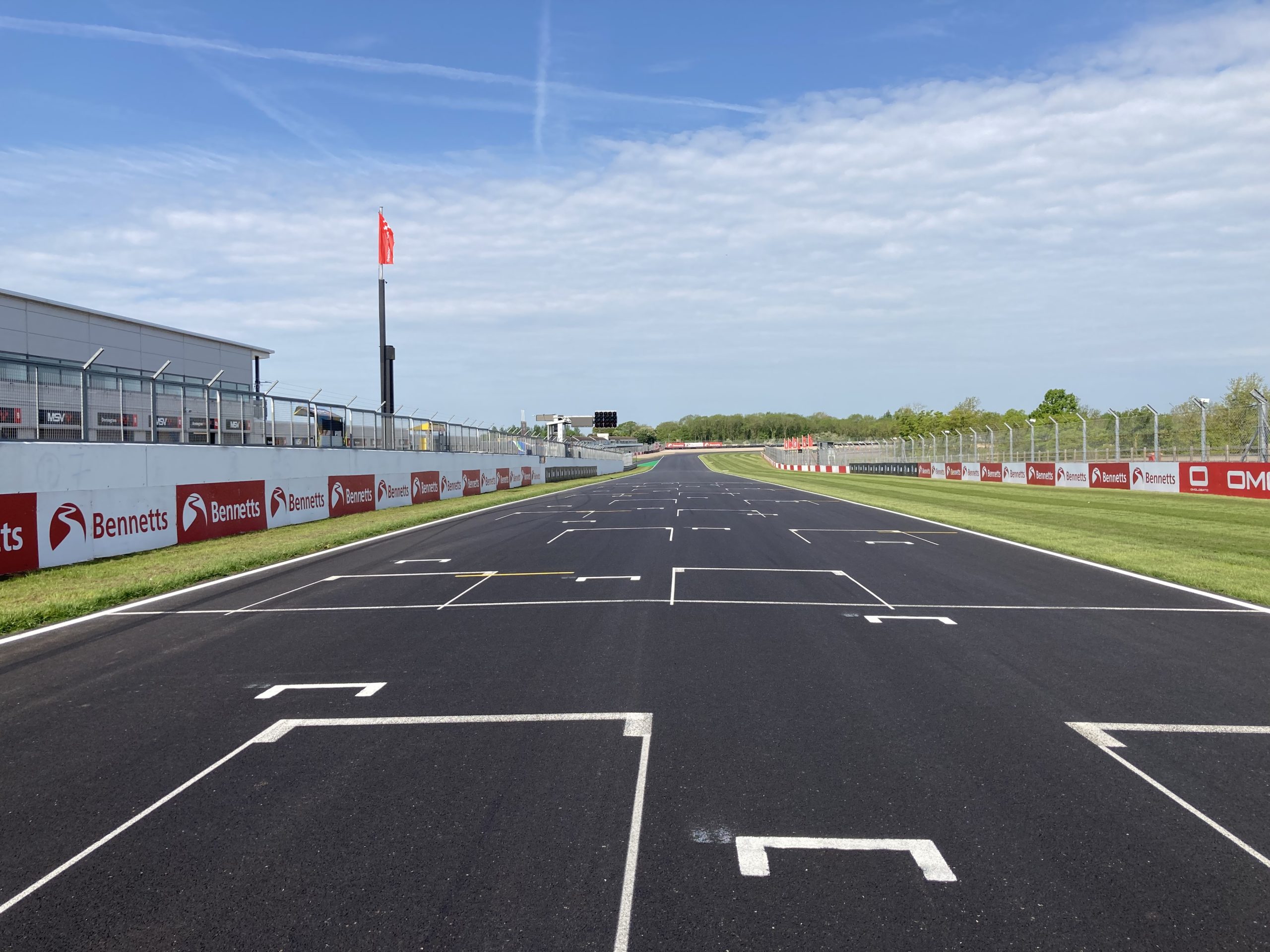 MSV-DPR-ResurfacingGridPaint-BSB Yas hotel track harbour